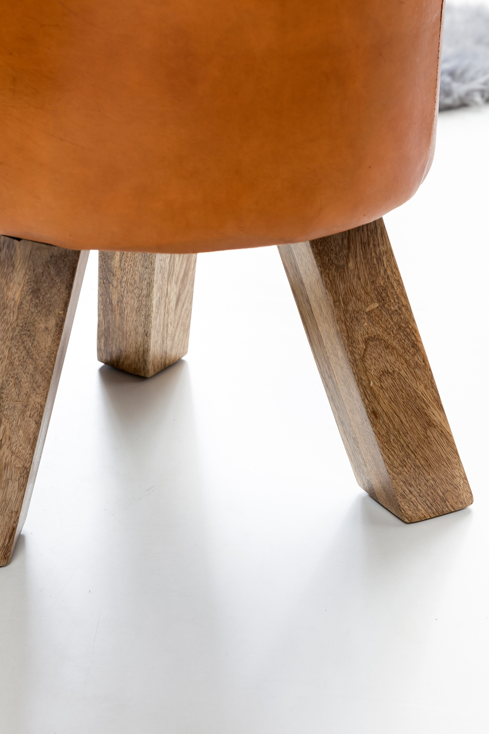 Design seat stool real leather brown 37 x 37 x 45 cm stool with wooden legs leather stool